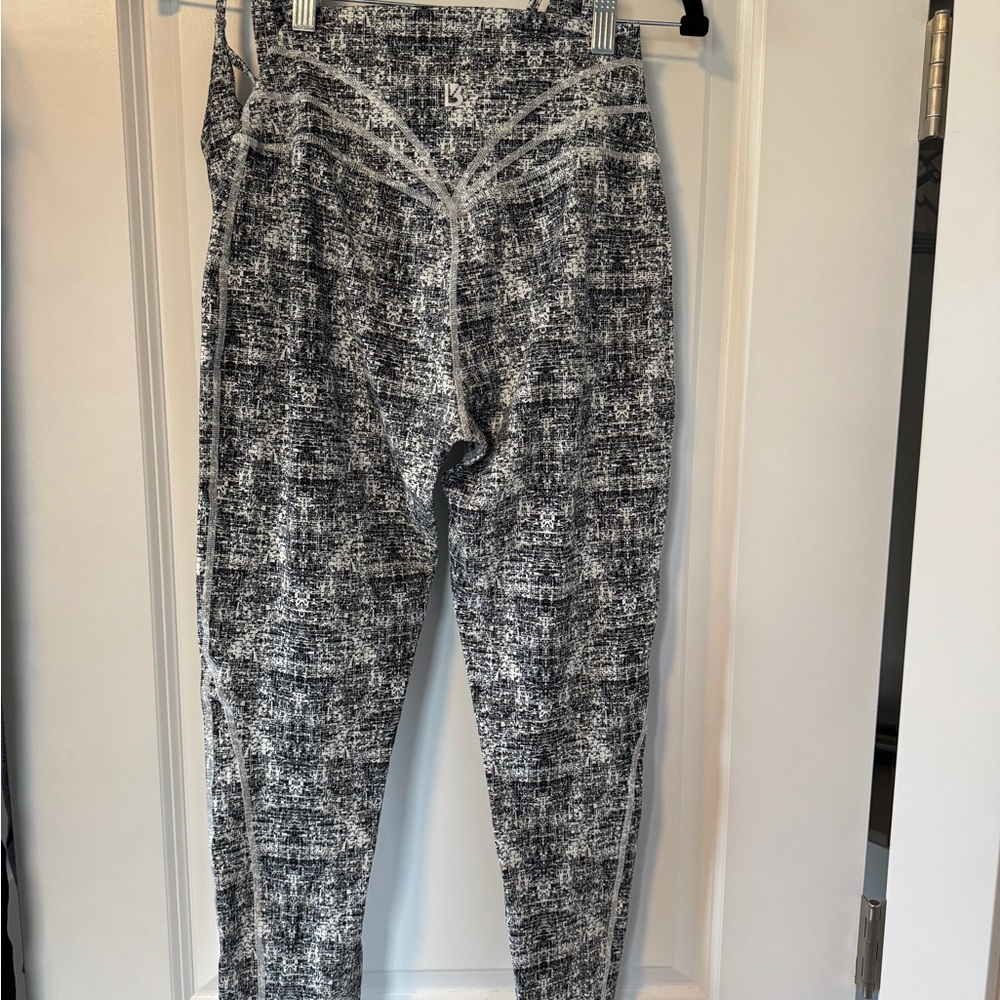 BuffBunny Legacy Hustle Print Leggings